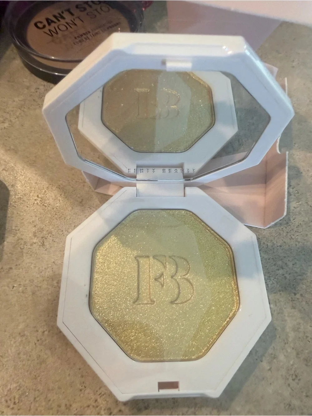 Fenty Beauty White Octagonal Compact Setting Powder